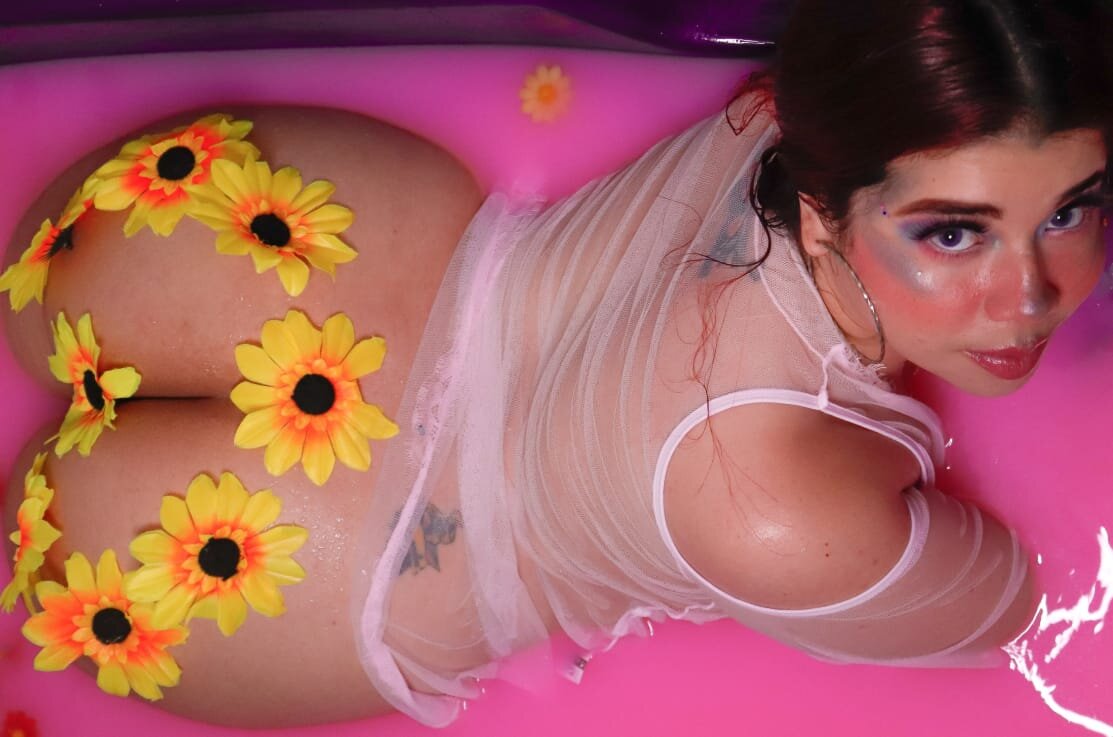 XXX Porn Photo of Nude Daisy-Bunny 2
