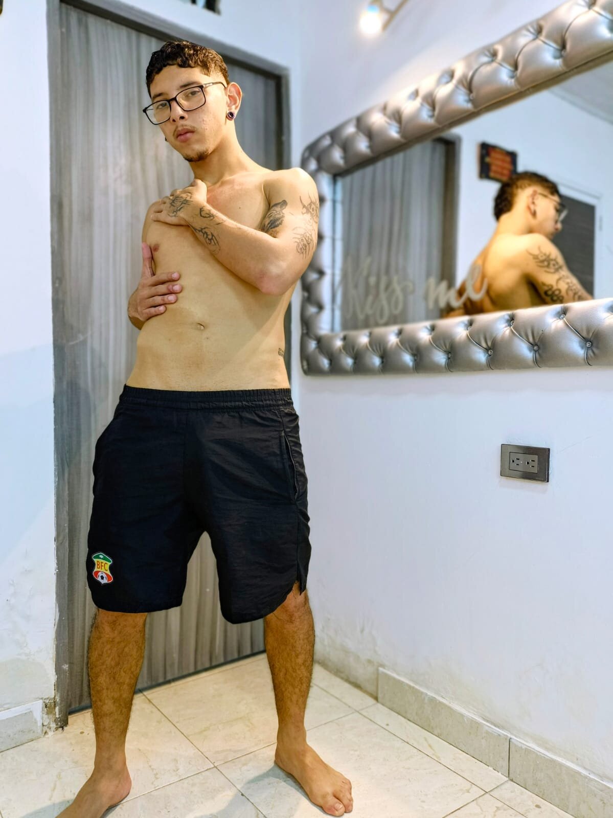 XXX Porn Photo of Nude axel_vice 1