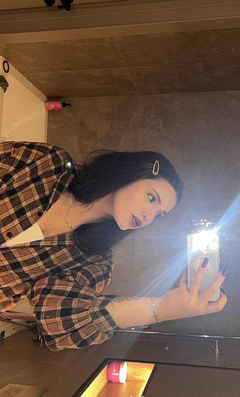 XXX Porn Photo of Nude avery_sun 9