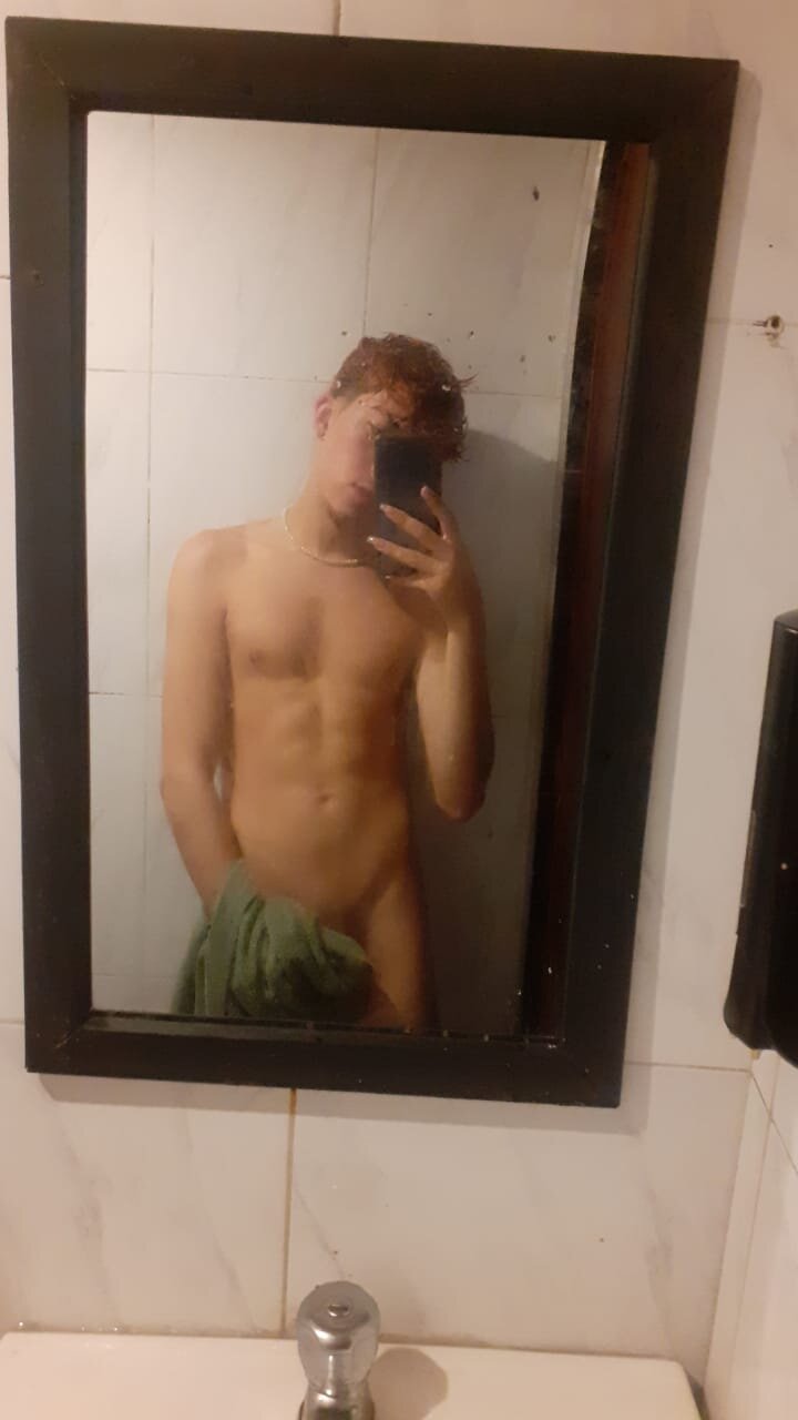 XXX Porn Photo of Nude Axel_tay 3