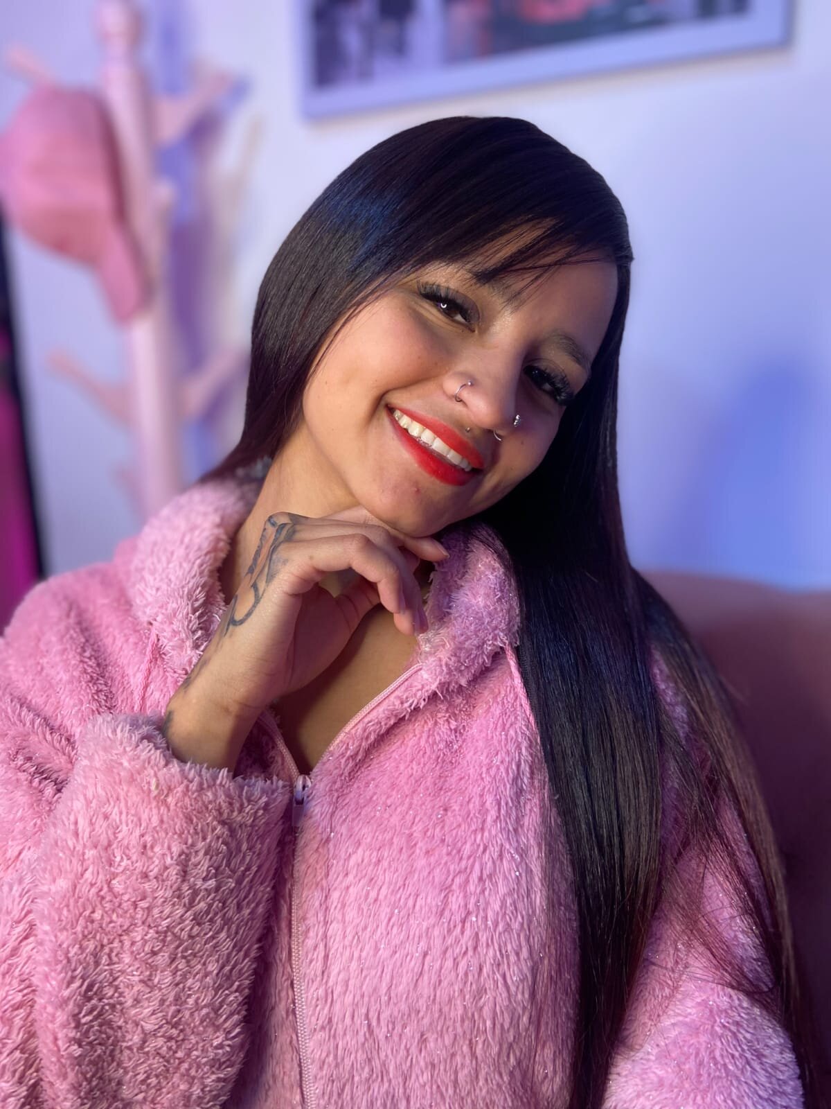 XXX Porn Photo of Nude Lauraa_pink12 4