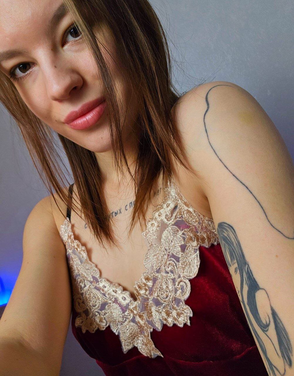 XXX Porn Photo of Nude ur_shy_bambi 22