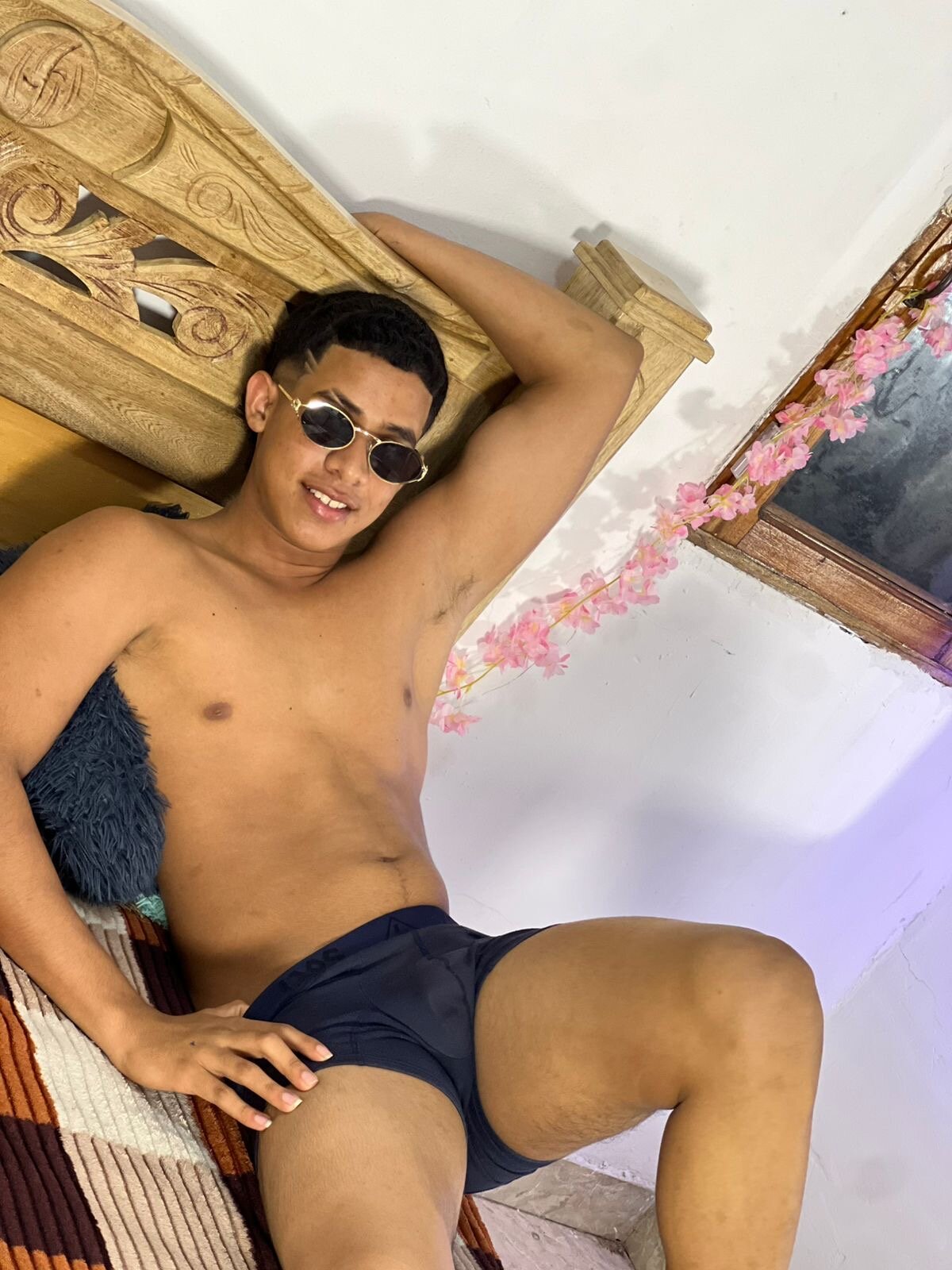 XXX Porn Photo of Nude kenny_louis 5
