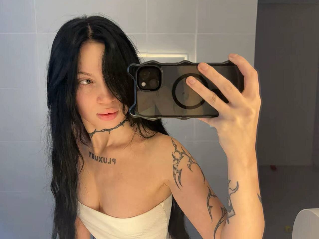 XXX Porn Photo of Nude Alice_1n_Wonderland_ 42