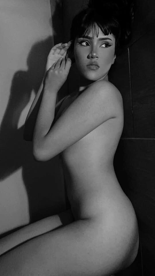 XXX Porn Photo of Nude Kimi_Rose 5