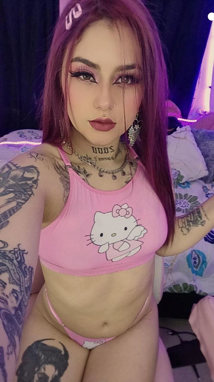 XXX Porn Photo of Nude LuciiaRousee 4
