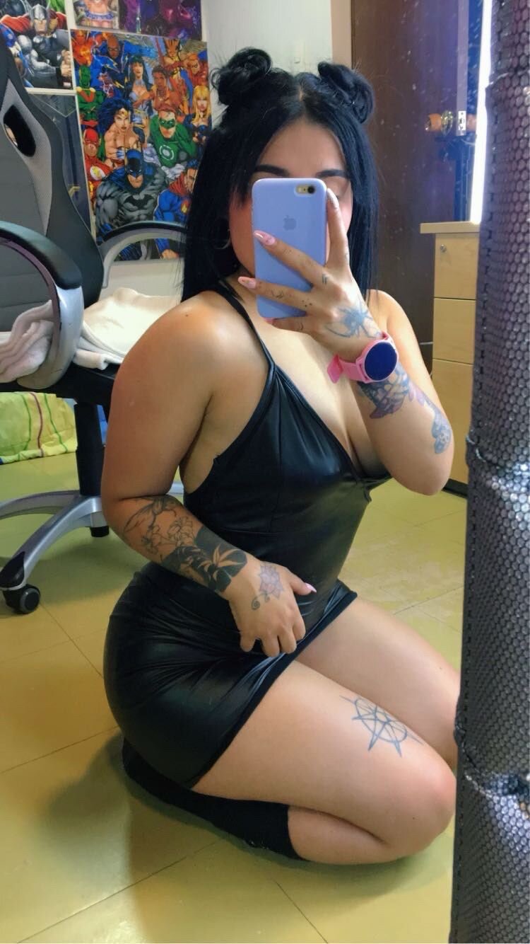 XXX Porn Photo of Nude Adri_Tatto_ 11