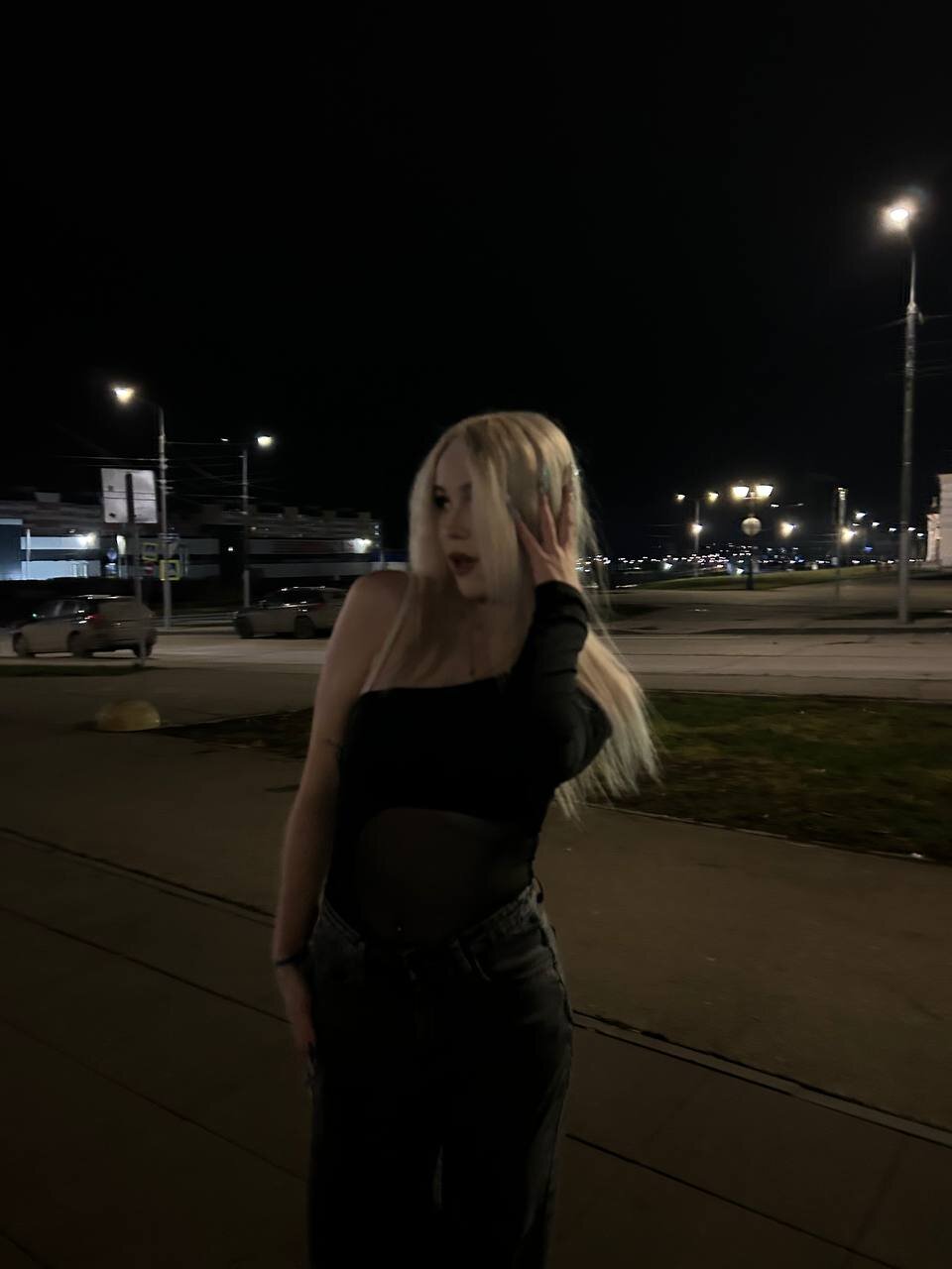 XXX Porn Photo of Nude Mollywannatouch 2