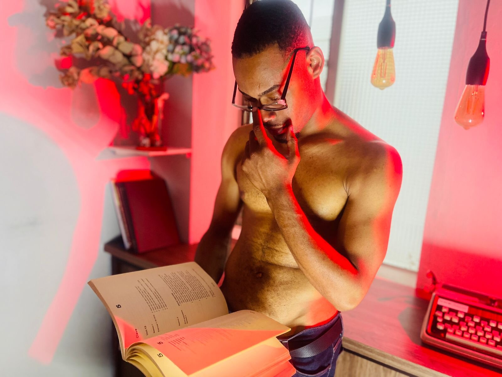 XXX Porn Photo of Nude Neytanmalcon 13