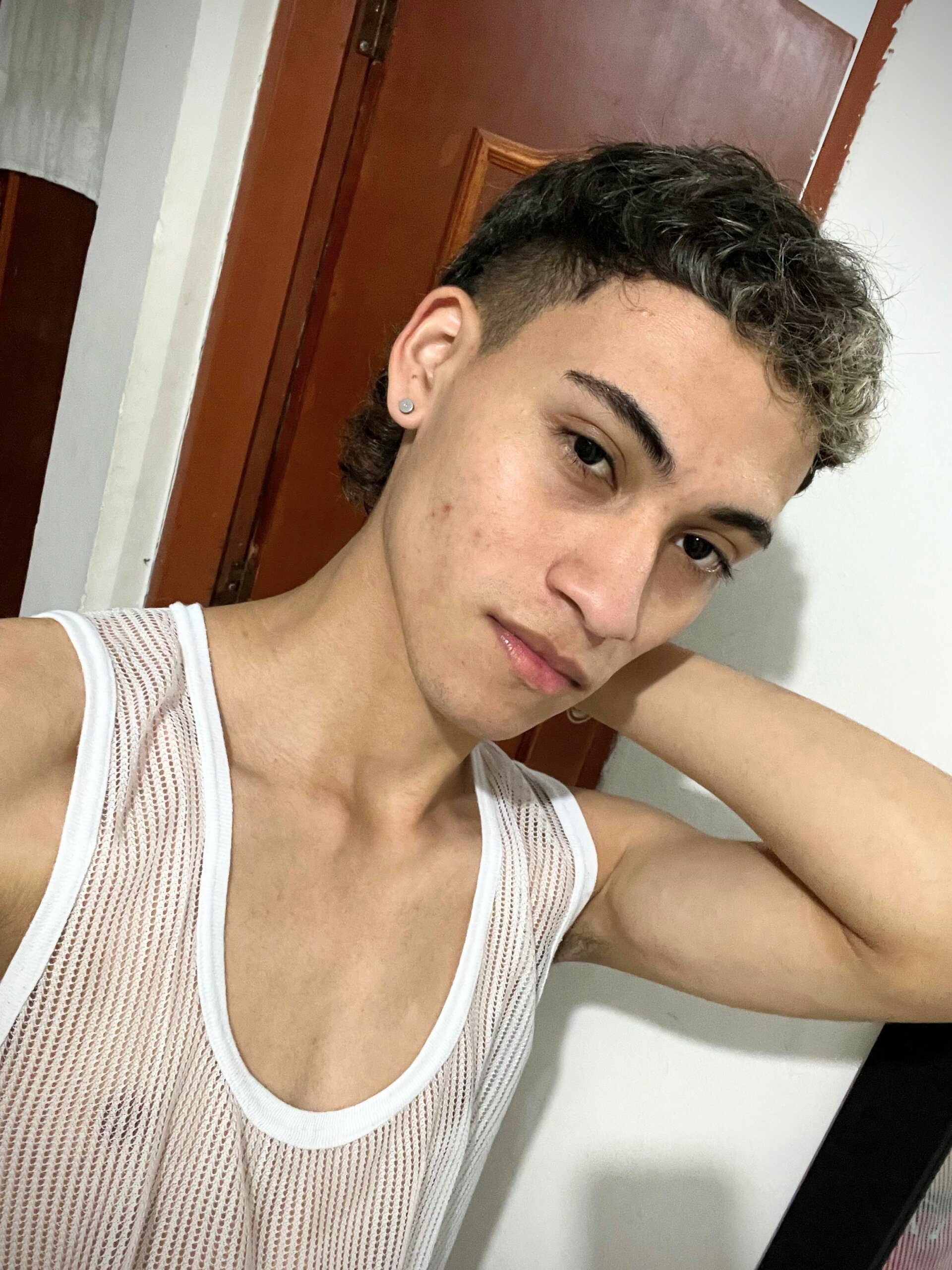 XXX Porn Photo of Nude yulian_vasquez 18