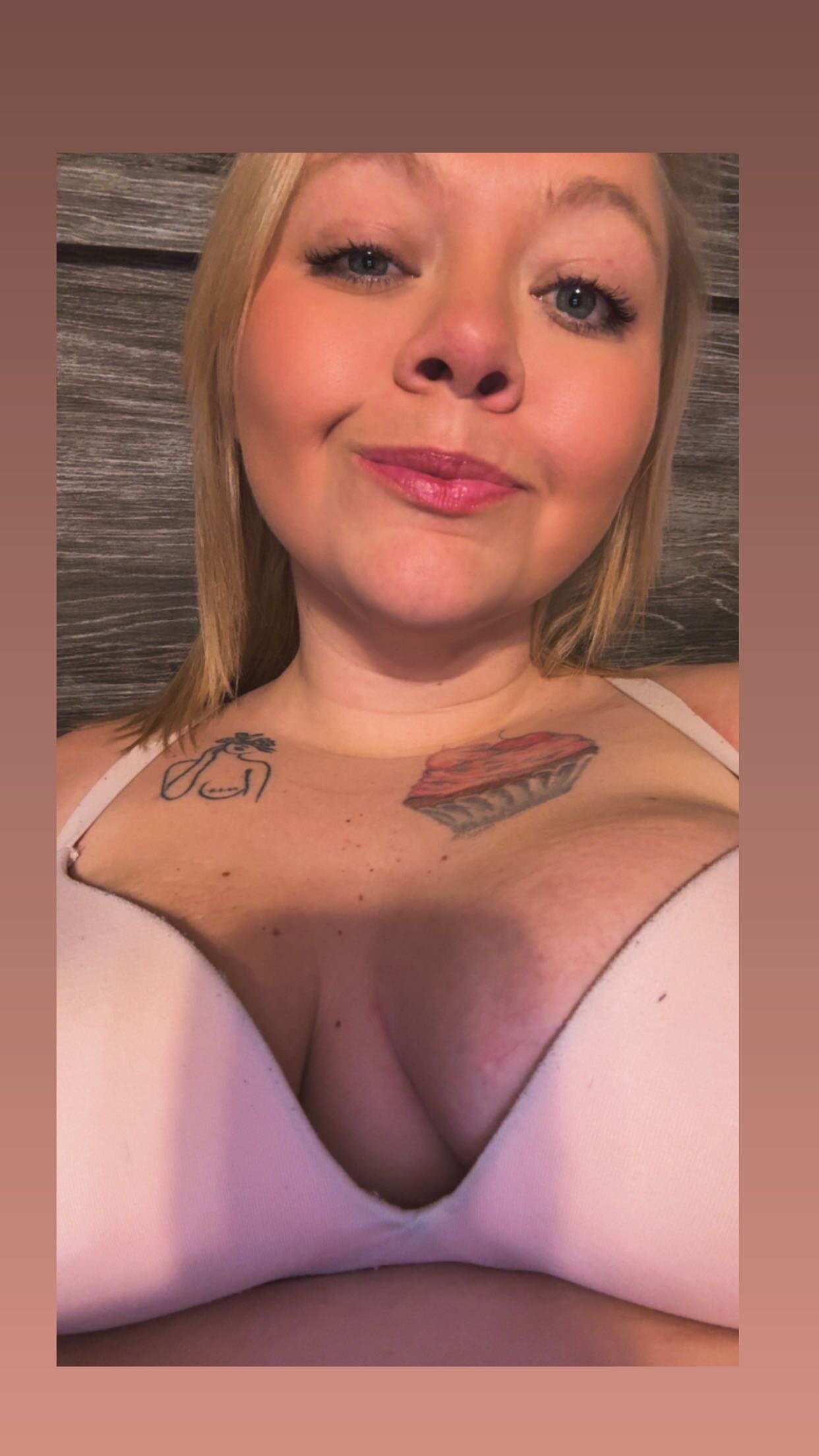 XXX Porn Photo of Nude unhingedblonde44 2