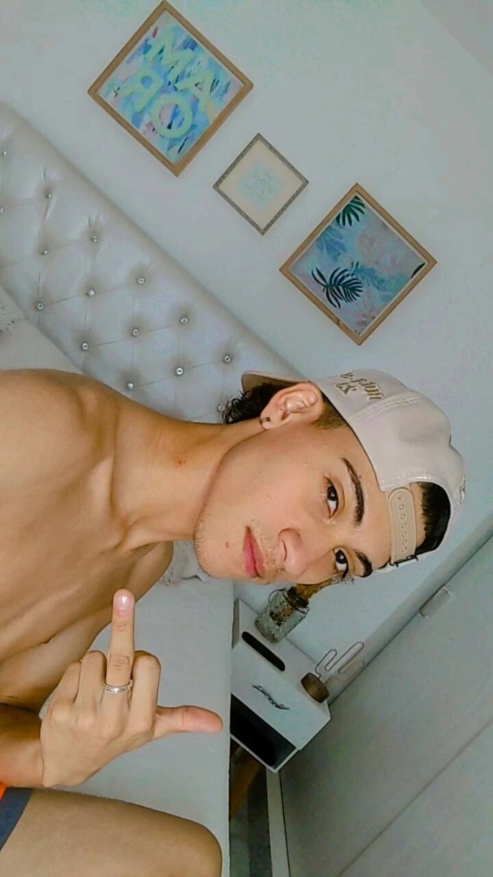 XXX Porn Photo of Nude yulian_vasquez 6