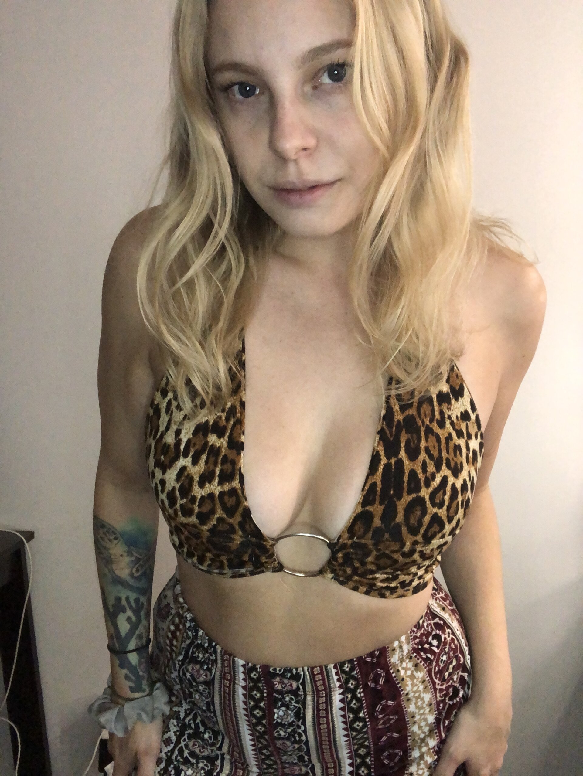 XXX Porn Photo of Nude littleserina 9