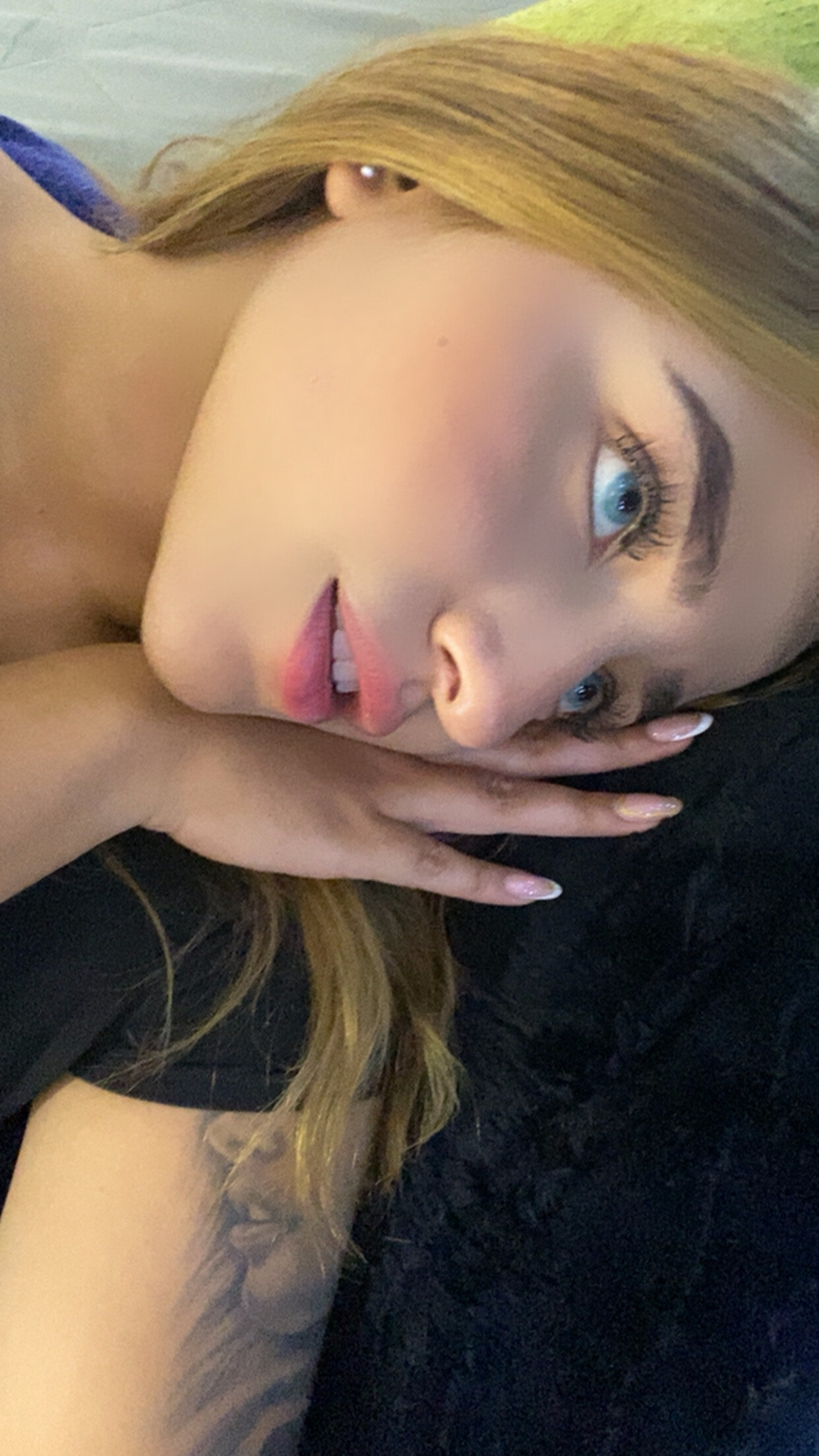 XXX Porn Photo of Nude Felicity_Hops 15