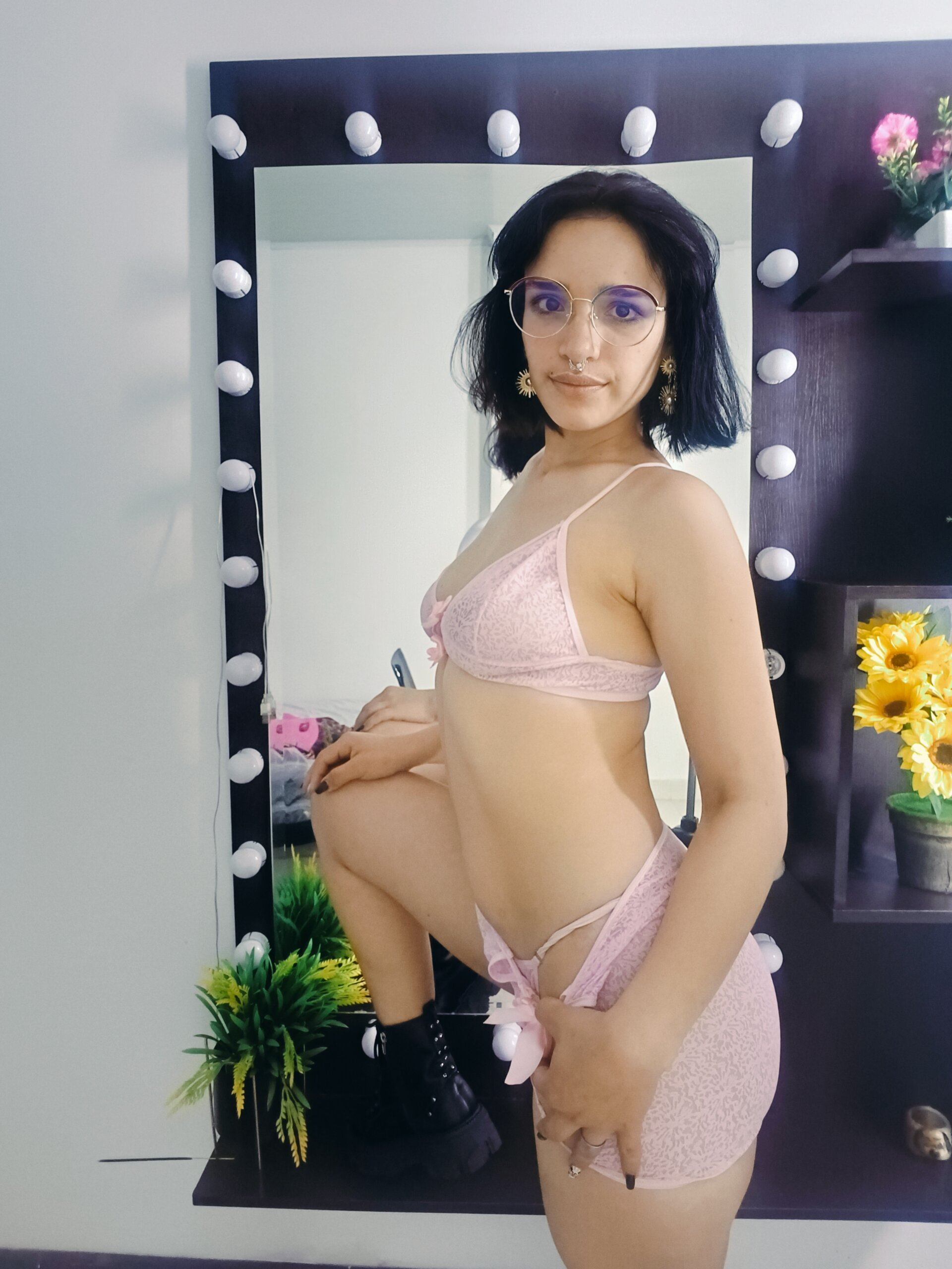XXX Porn Photo of Nude Annyrosee 26