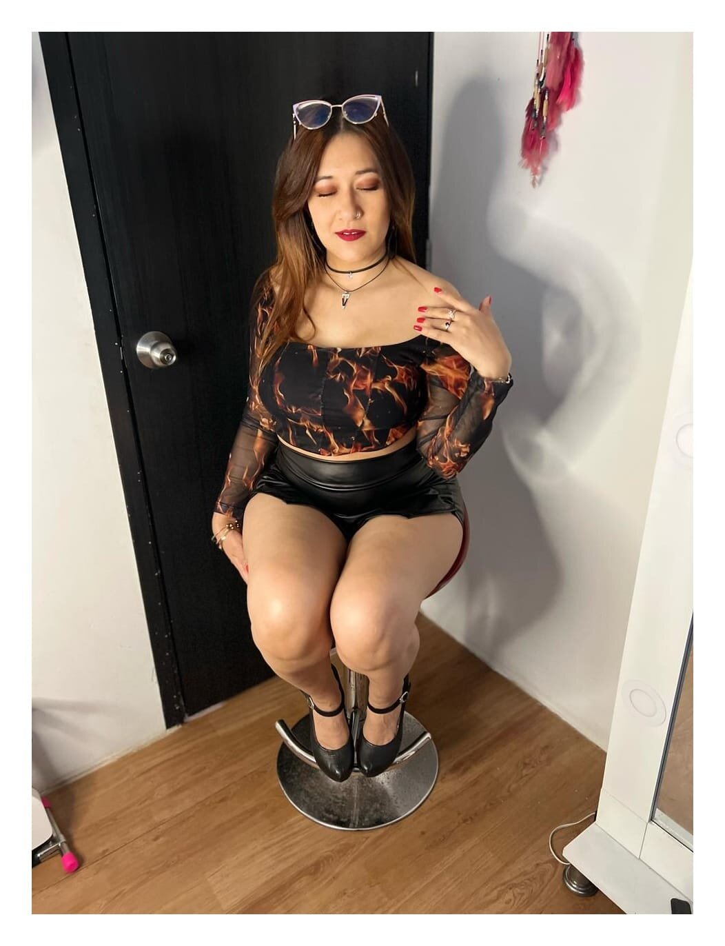 XXX Porn Photo of Nude Aron_and_Queen_Annie 5