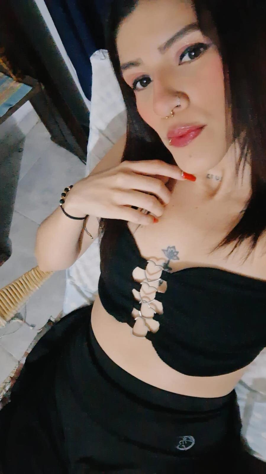 XXX Porn Photo of Nude mia_gd1 1
