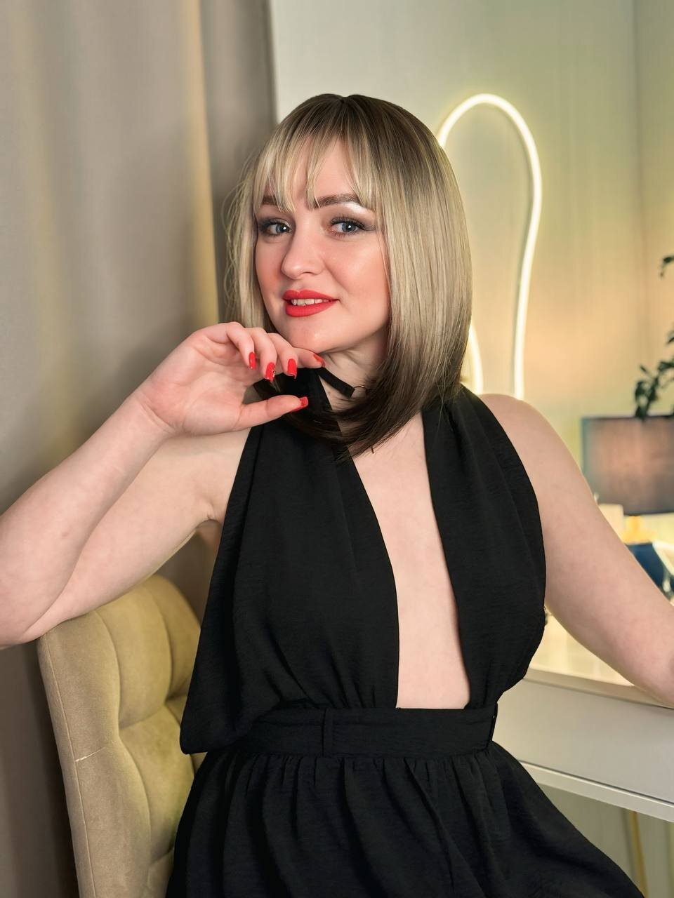XXX Porn Photo of Nude Oliiviaa_ 2