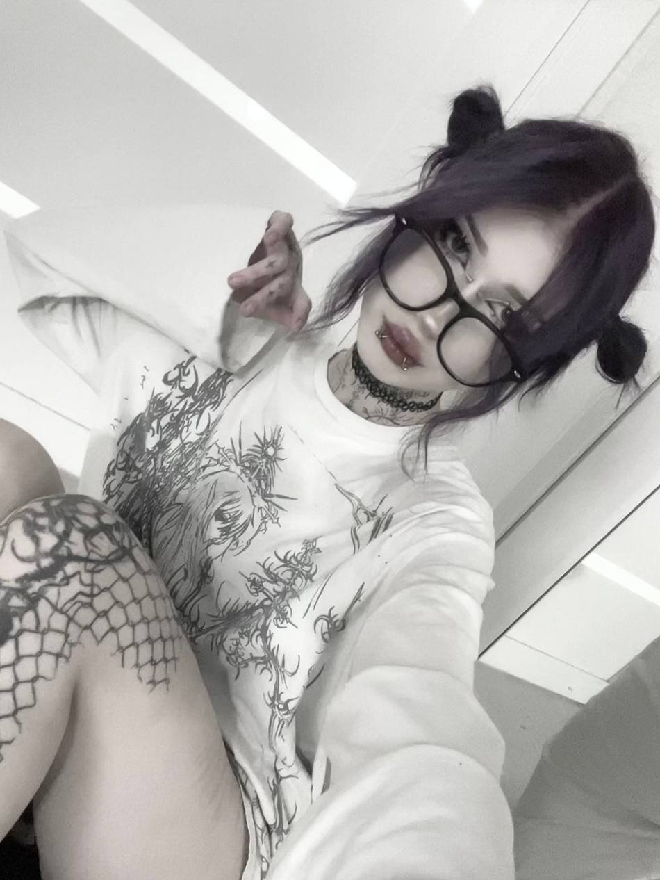 XXX Porn Photo of Nude Tanaloos 5