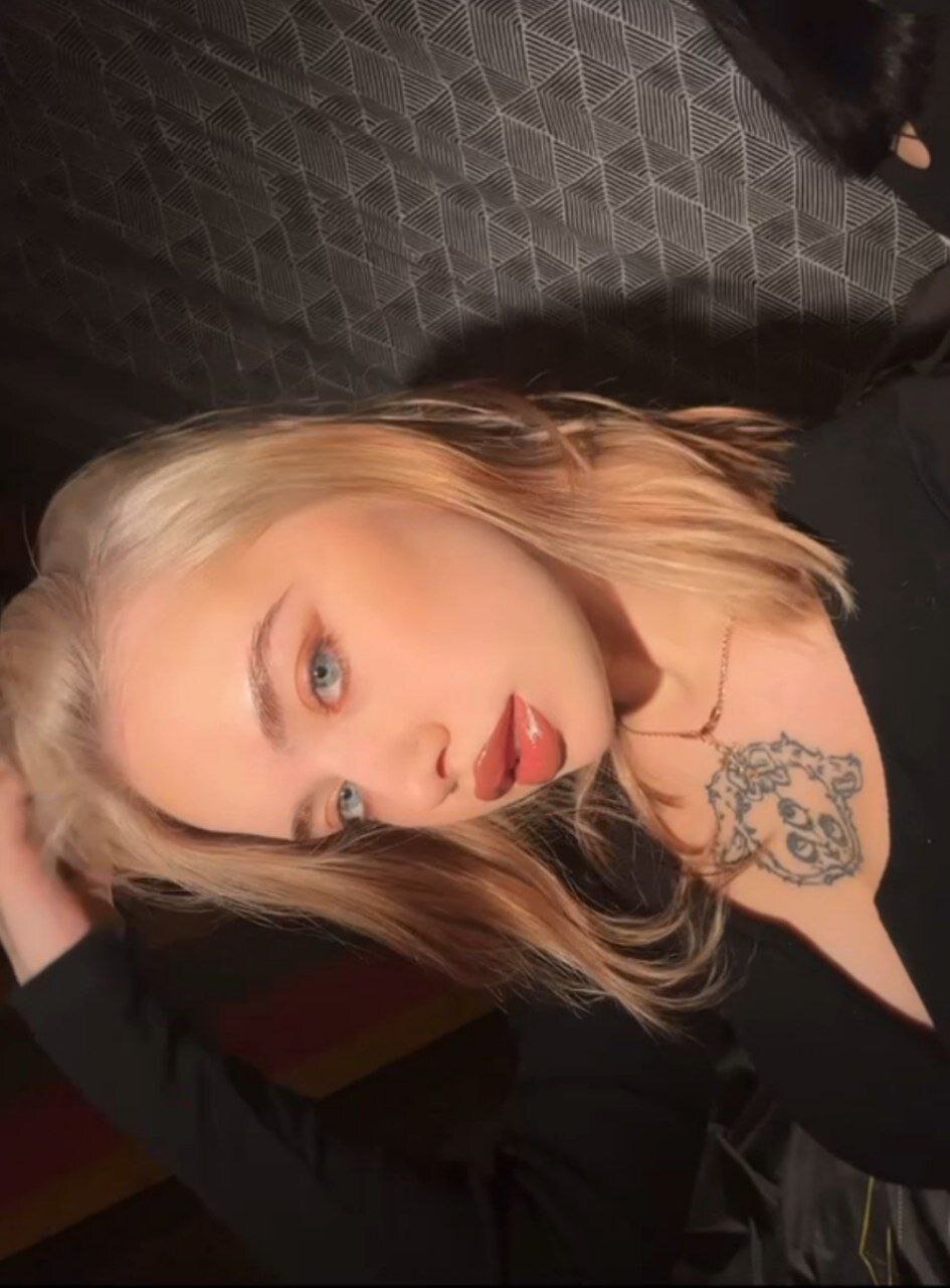 XXX Porn Photo of Nude AmilySky 17