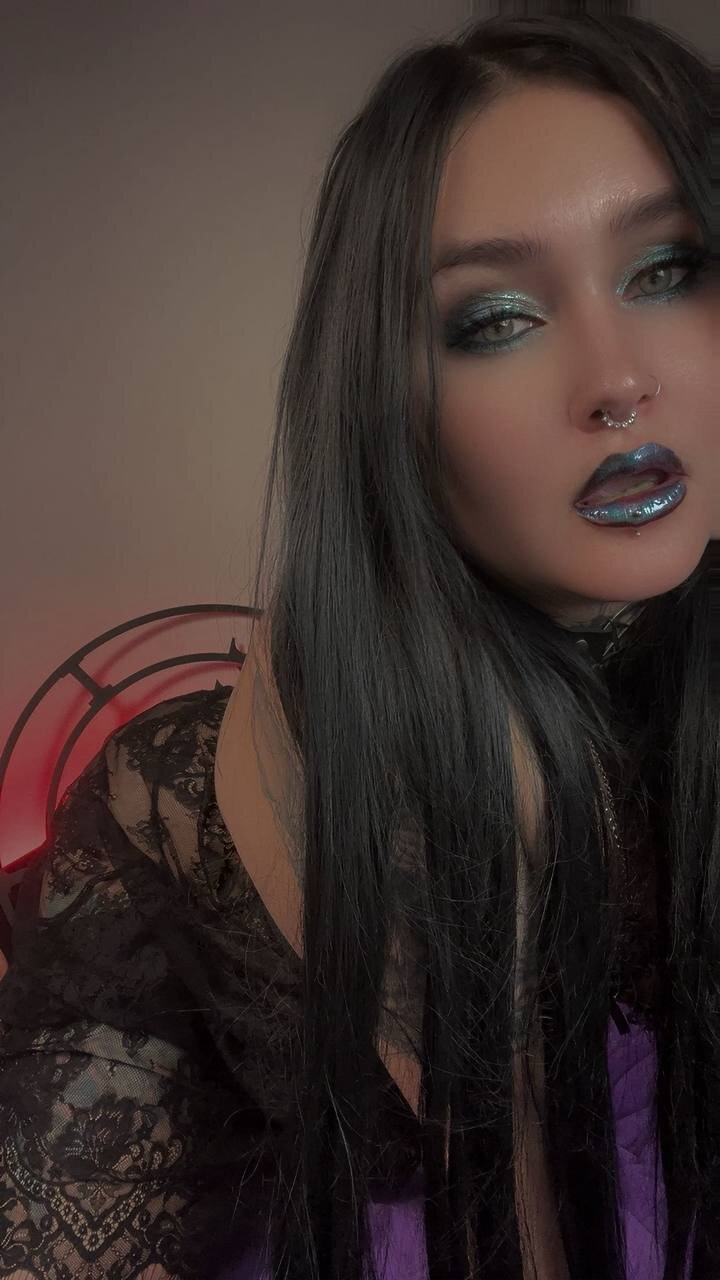 XXX Porn Photo of Nude Emmybrightj_666 5