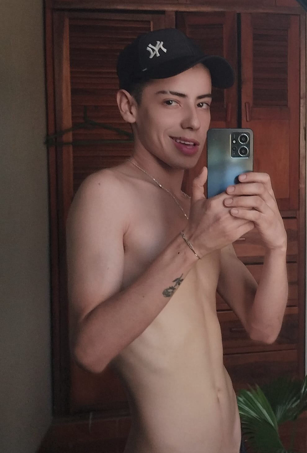 XXX Porn Photo of Nude Sebastian_Reed 7