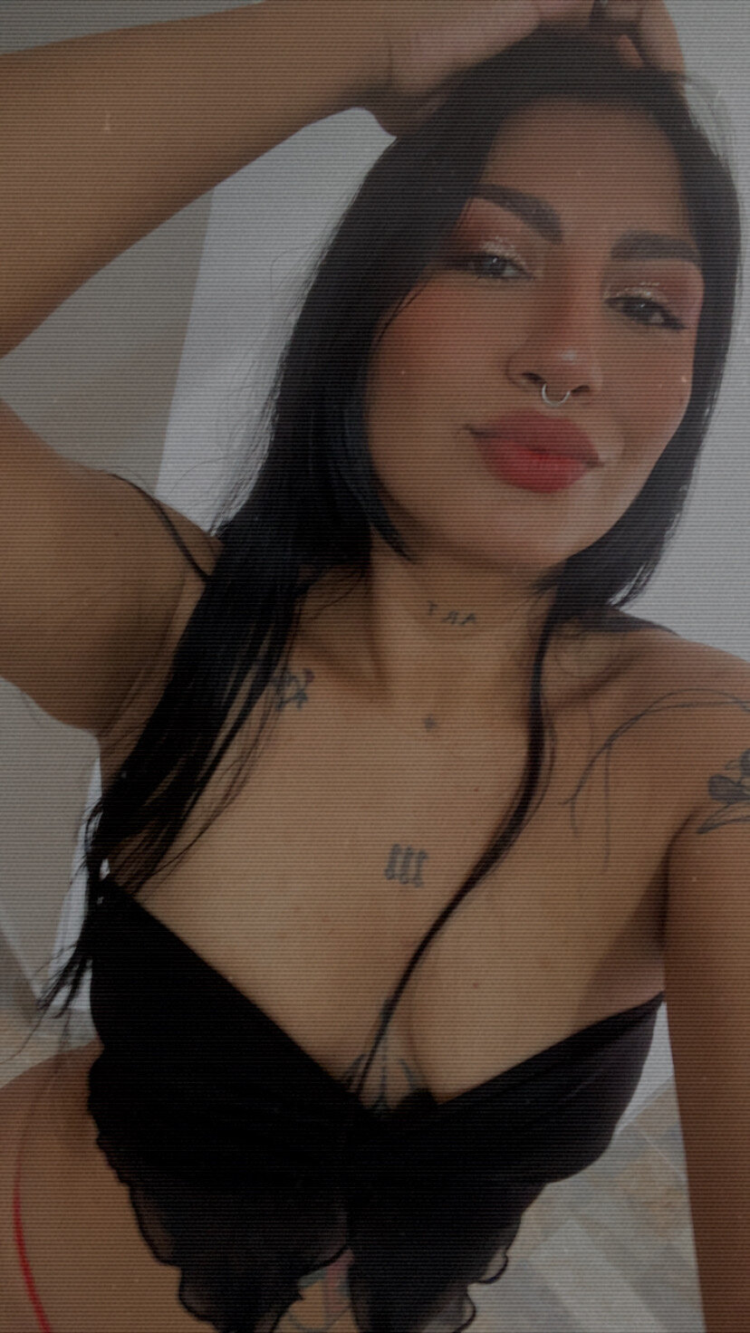 XXX Porn Photo of Nude EychellCute_ 8