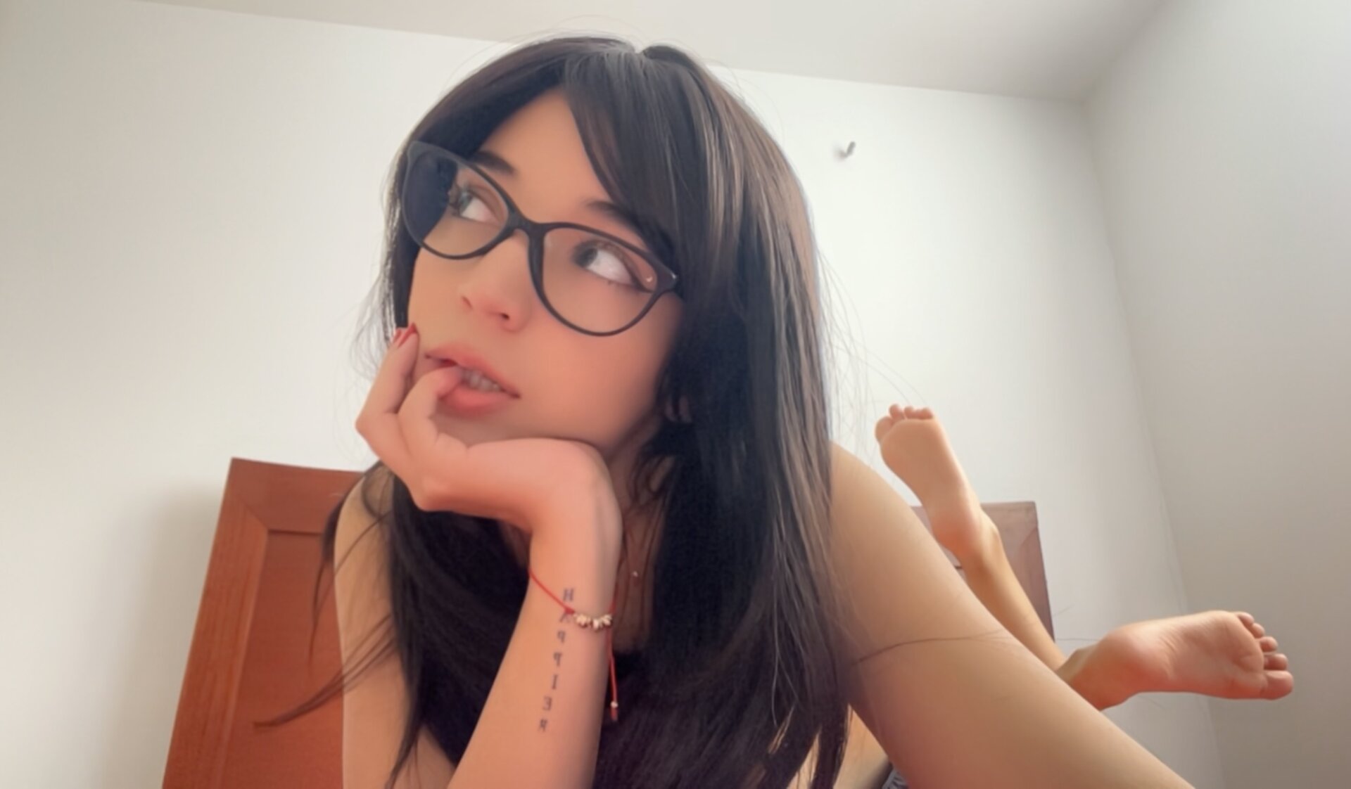 XXX Porn Photo of Nude callmerossie 1