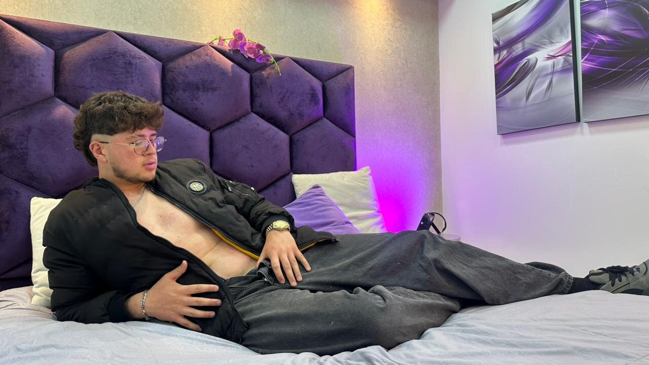 XXX Porn Photo of Nude Noah_Wiliams 3