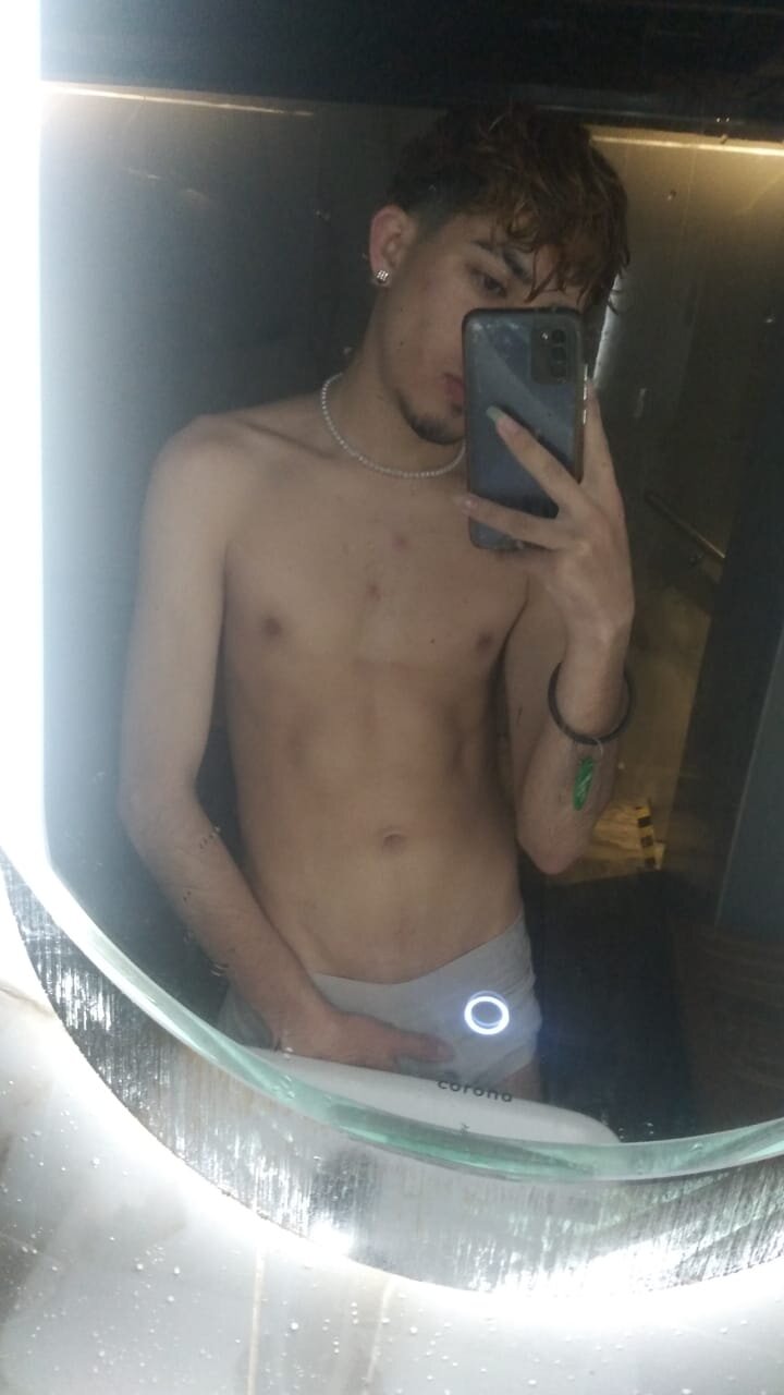 XXX Porn Photo of Nude Axel_tay 4