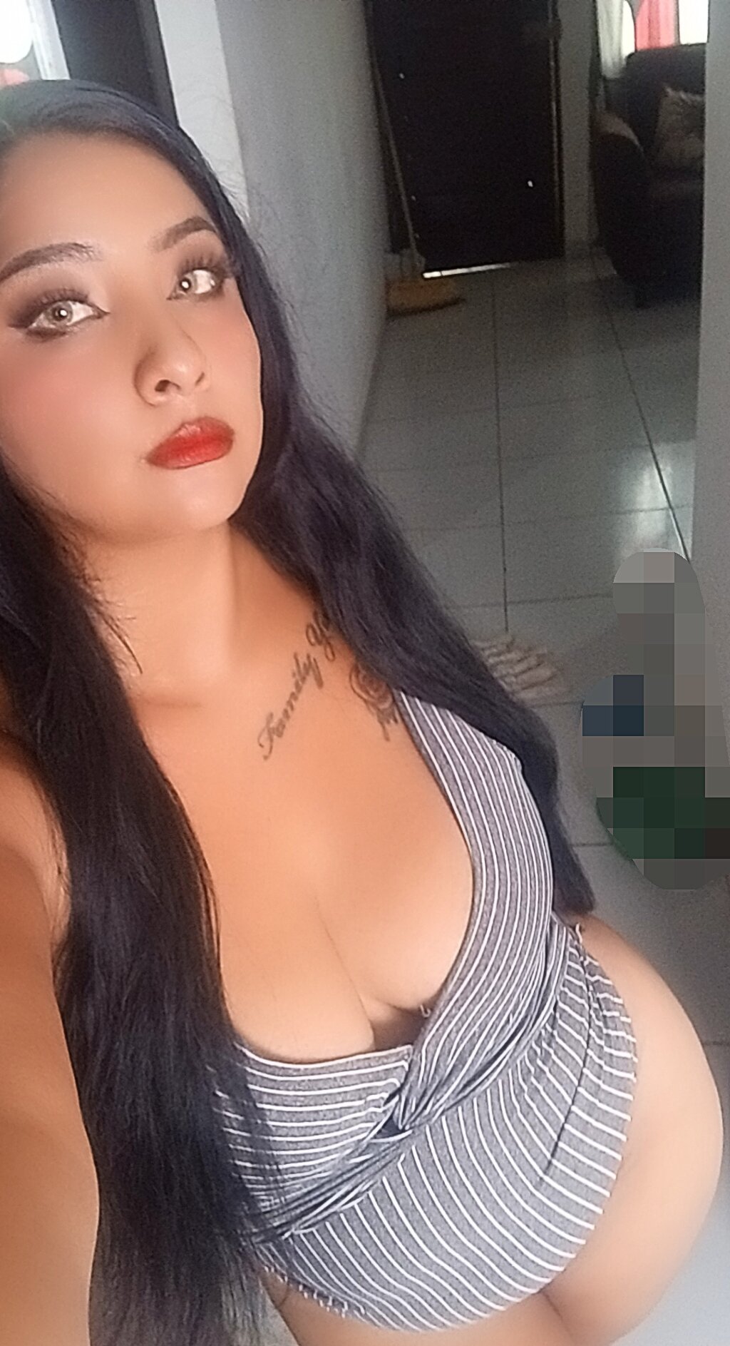 XXX Porn Photo of Nude LesbianDarana 4