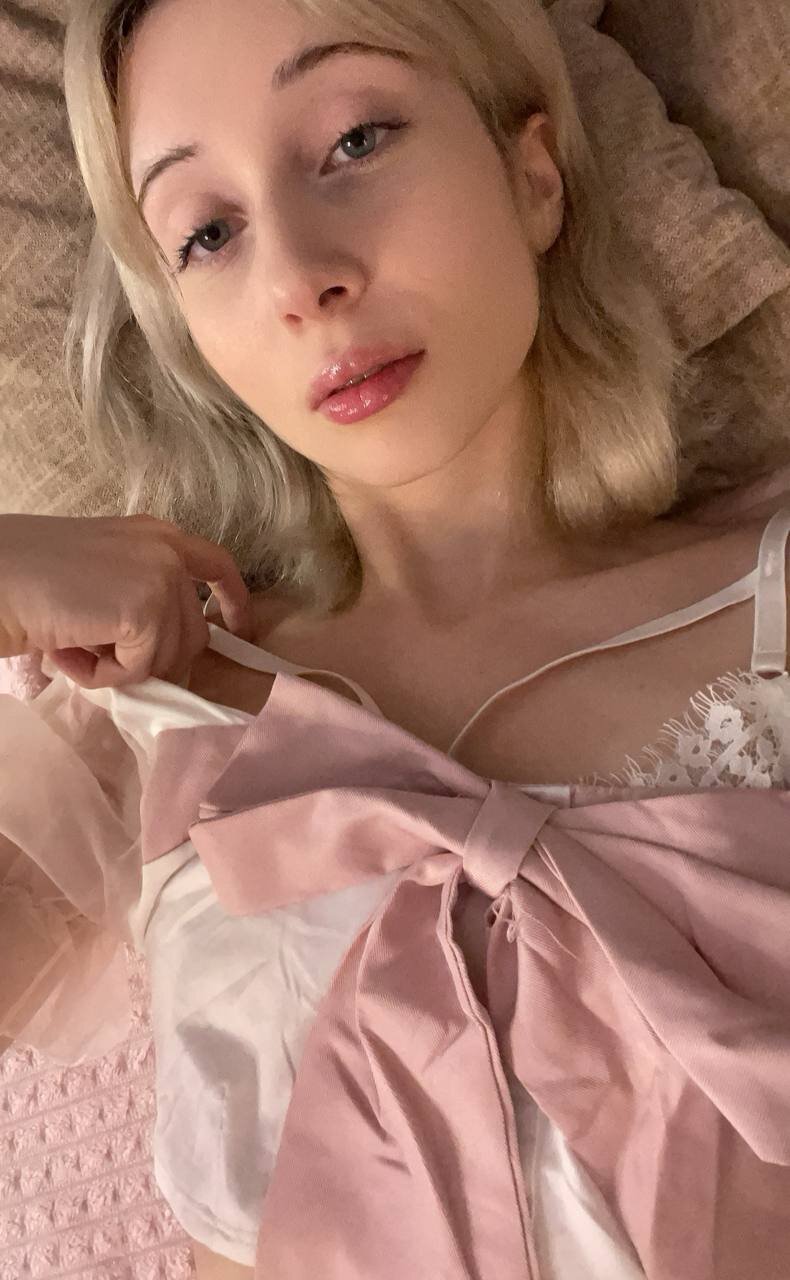 XXX Porn Photo of Nude Pinky_poetry 1