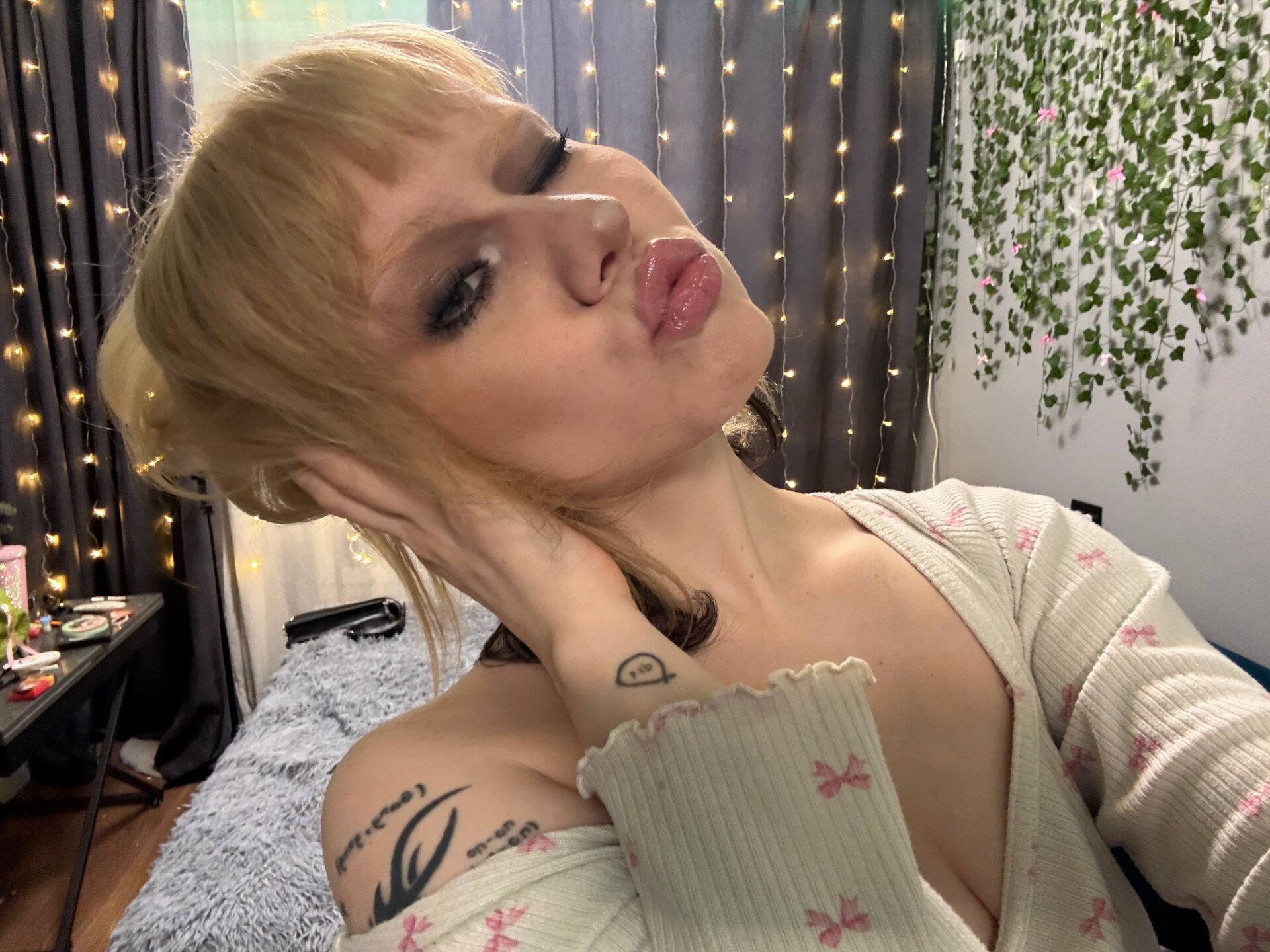 XXX Porn Photo of Nude ZyrelihVayne 9