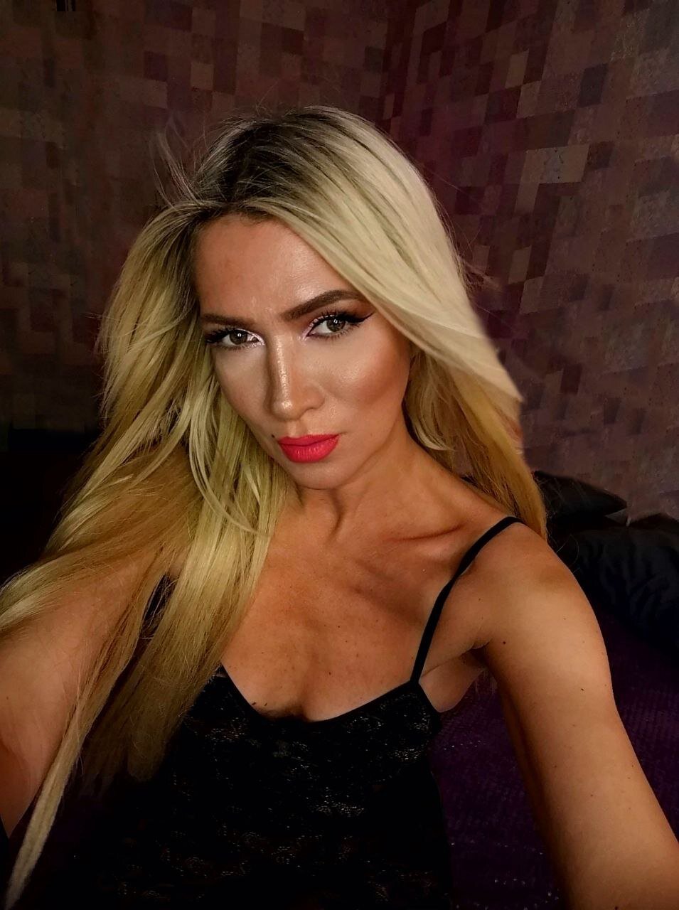 XXX Porn Photo of Nude Luna__Lewis 1