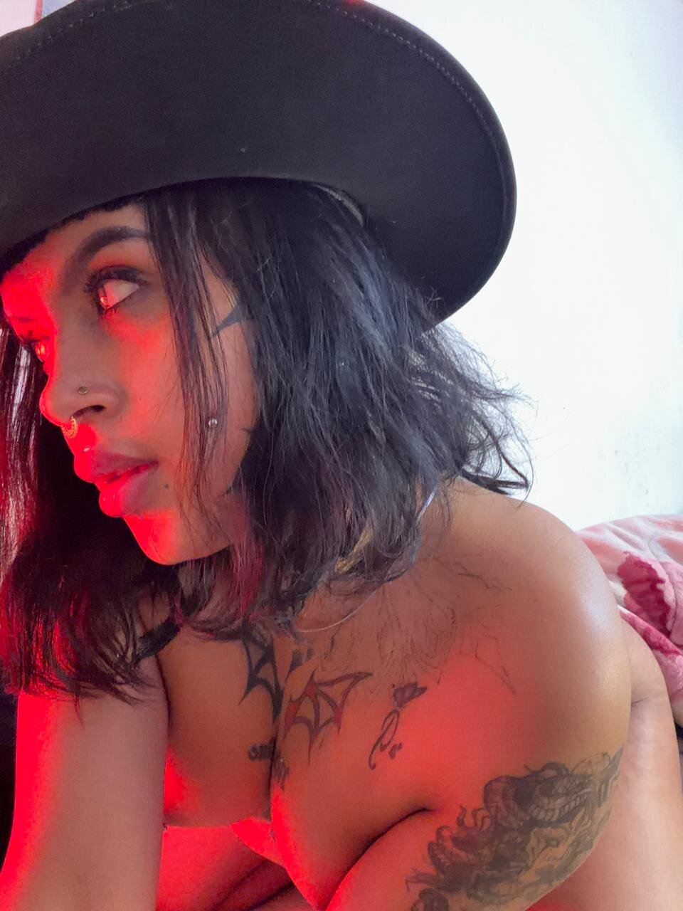 XXX Porn Photo of Nude Niki_adams001 6