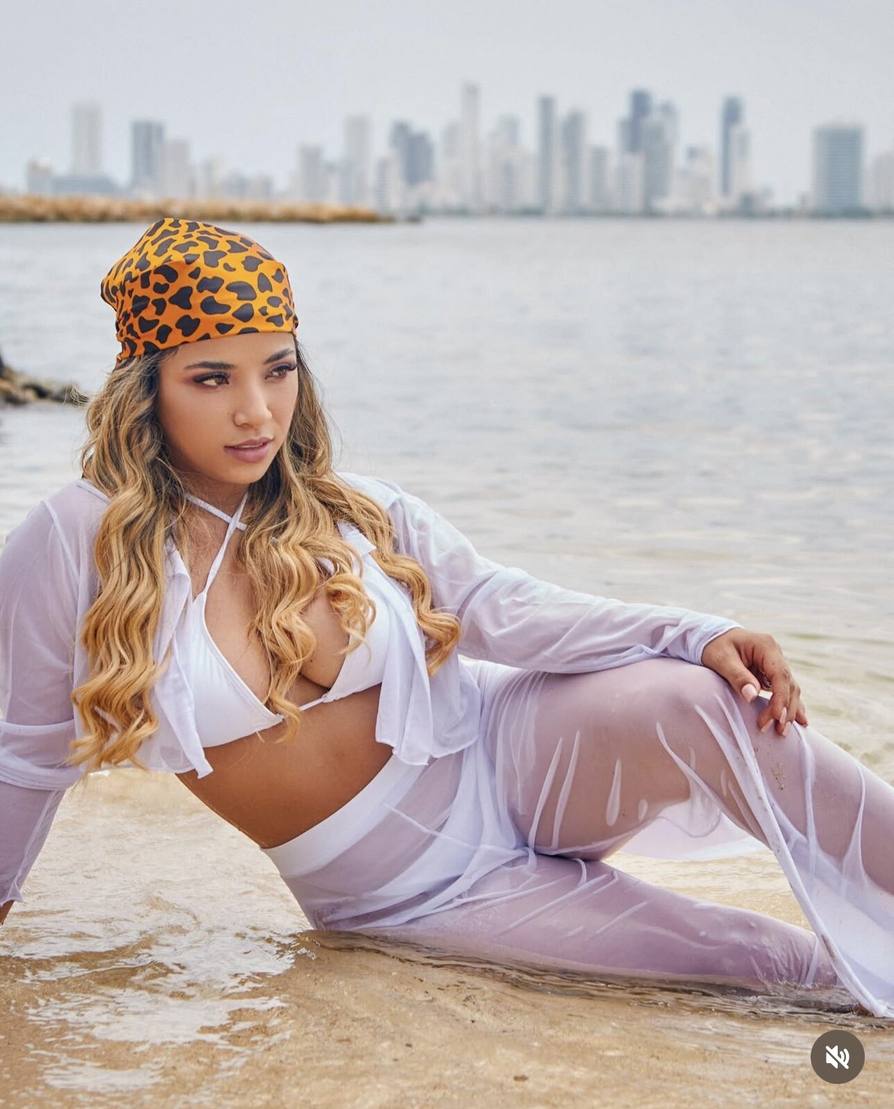 Chloe_Rain