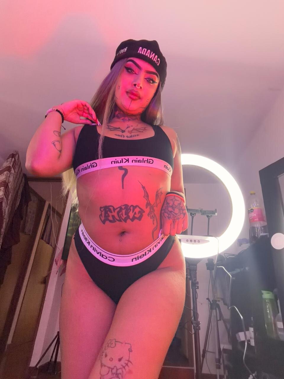 XXX Porn Photo of Nude Niki_adams001 5