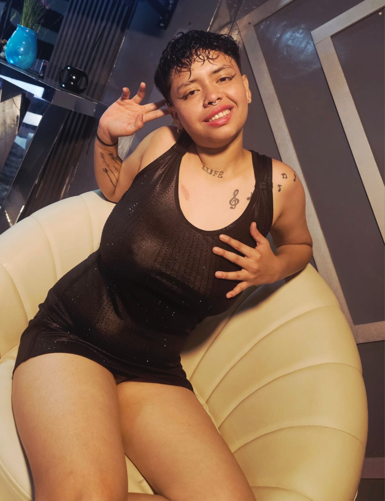 XXX Porn Photo of Nude lunabustygirl 27