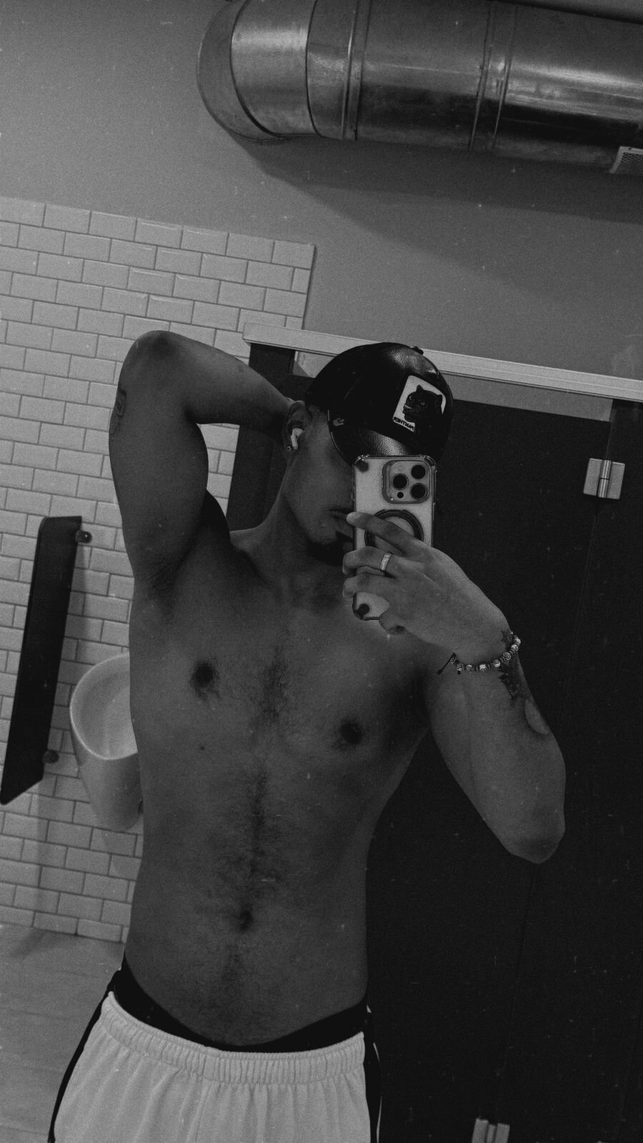XXX Porn Photo of Nude Dammian_ross 7