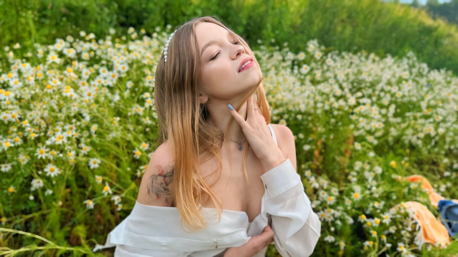 XXX Porn Photo of Nude Luna-Lu 4