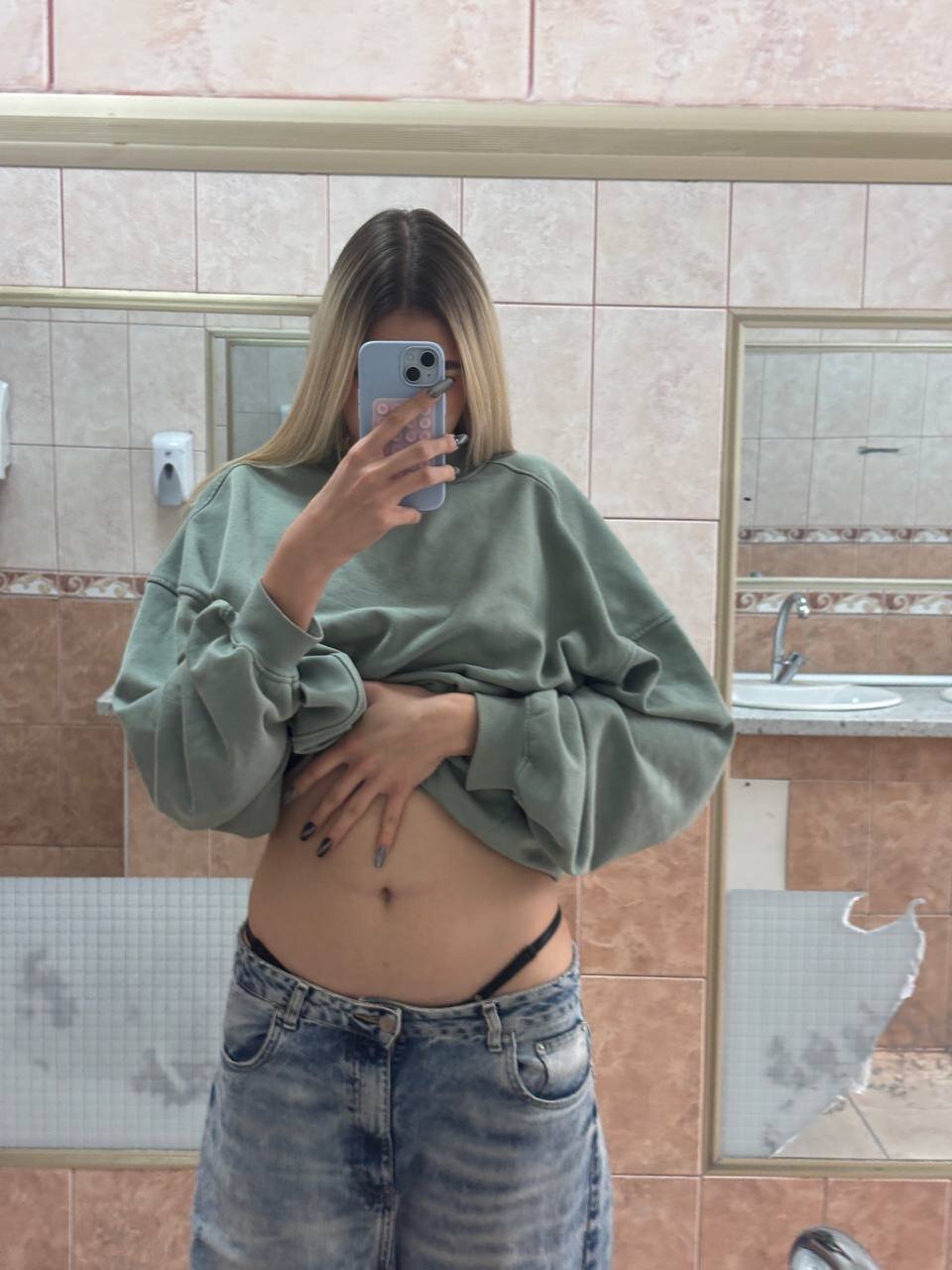 XXX Porn Photo of Nude lovely_dovelyyy 3