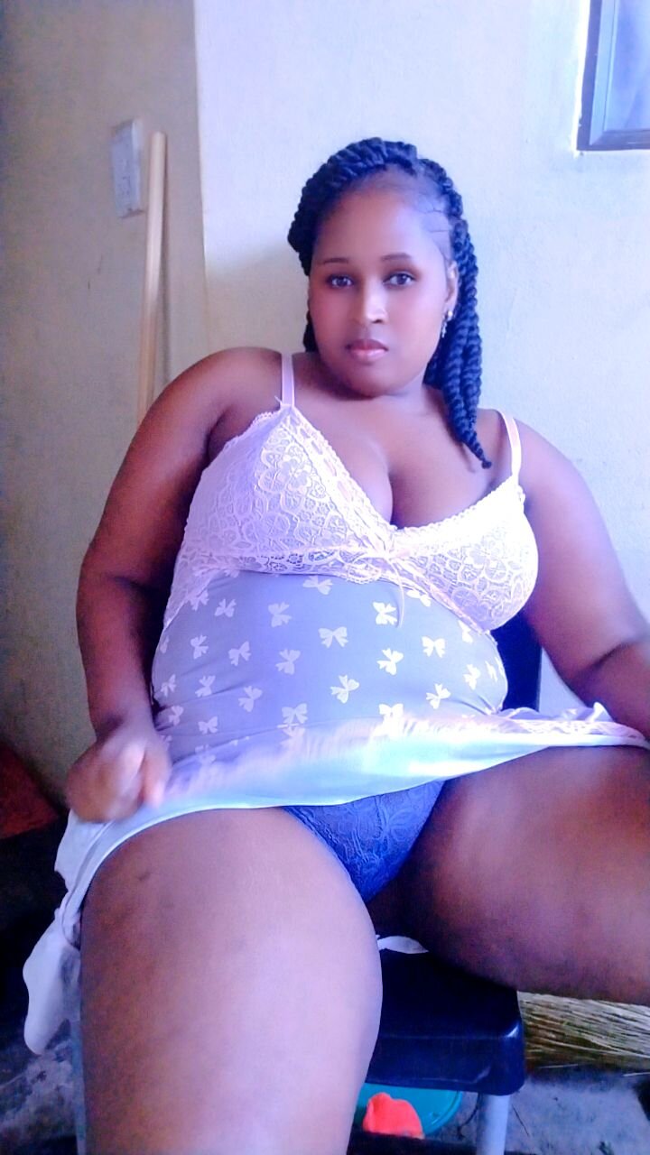 XXX Porn Photo of Nude Queenbae92 3