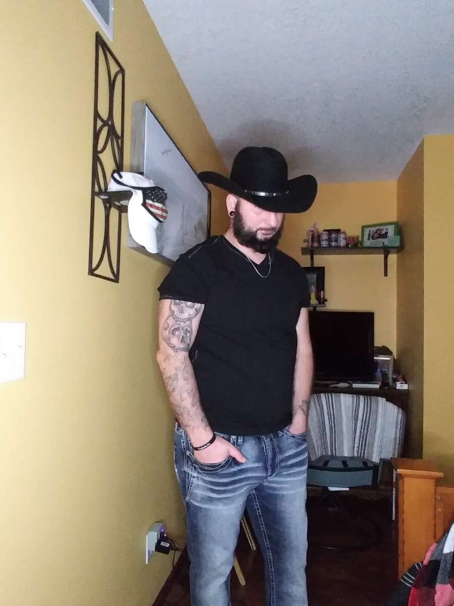XXX Porn Photo of Nude Lonelycowboy84 9