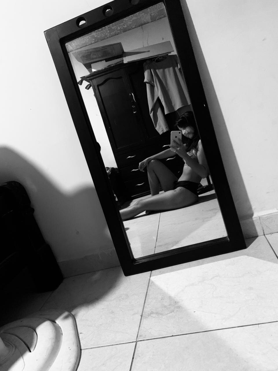 XXX Porn Photo of Nude casca_kiss 4