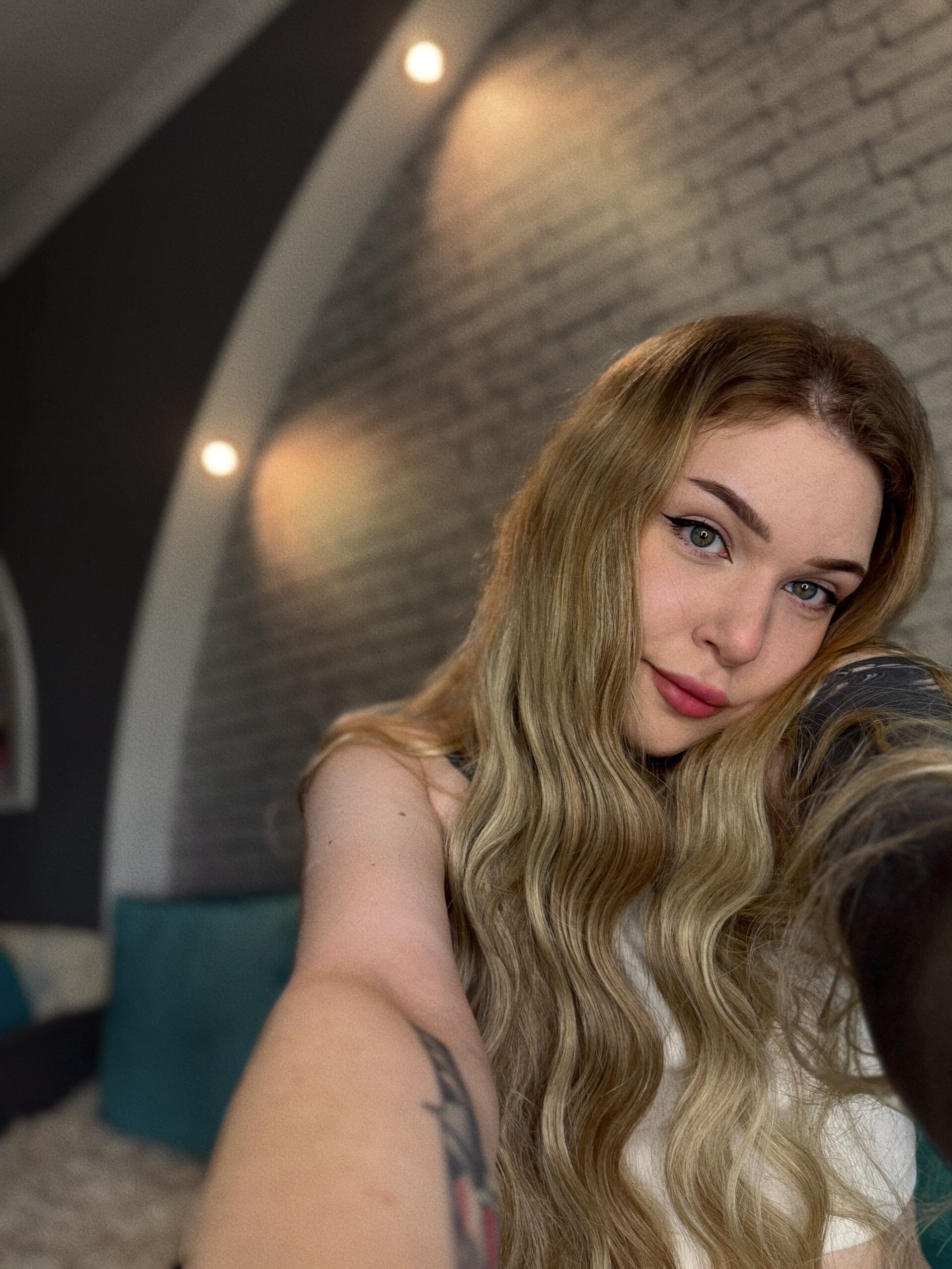 XXX Porn Photo of Nude elliss_ 5