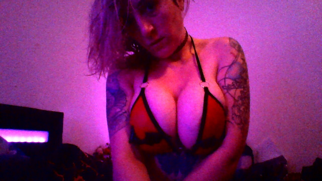 XXX Porn Photo of Nude ellenbluejay 25