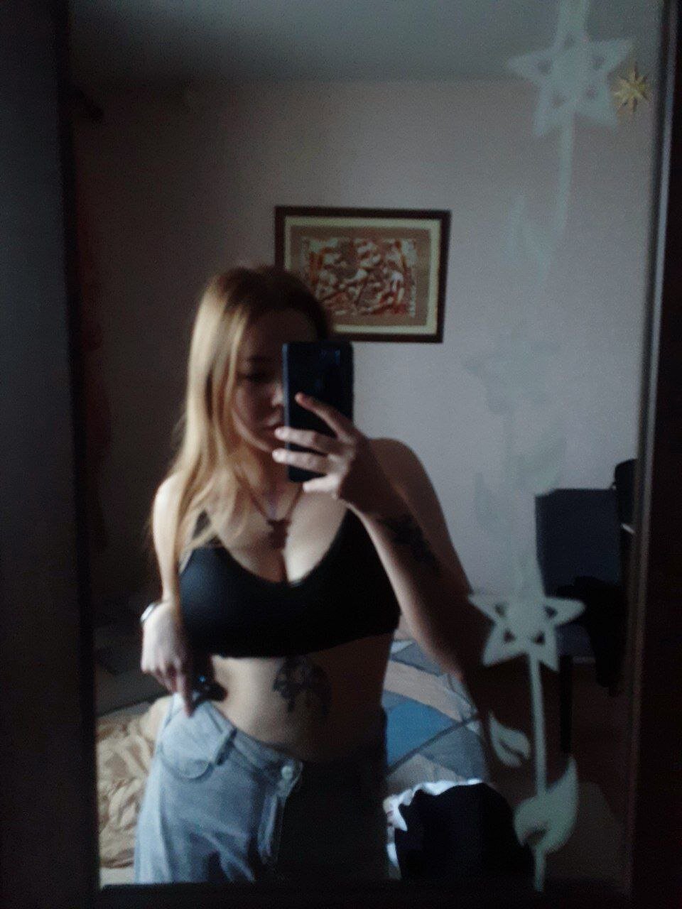 XXX Porn Photo of Nude CorieMetier 14