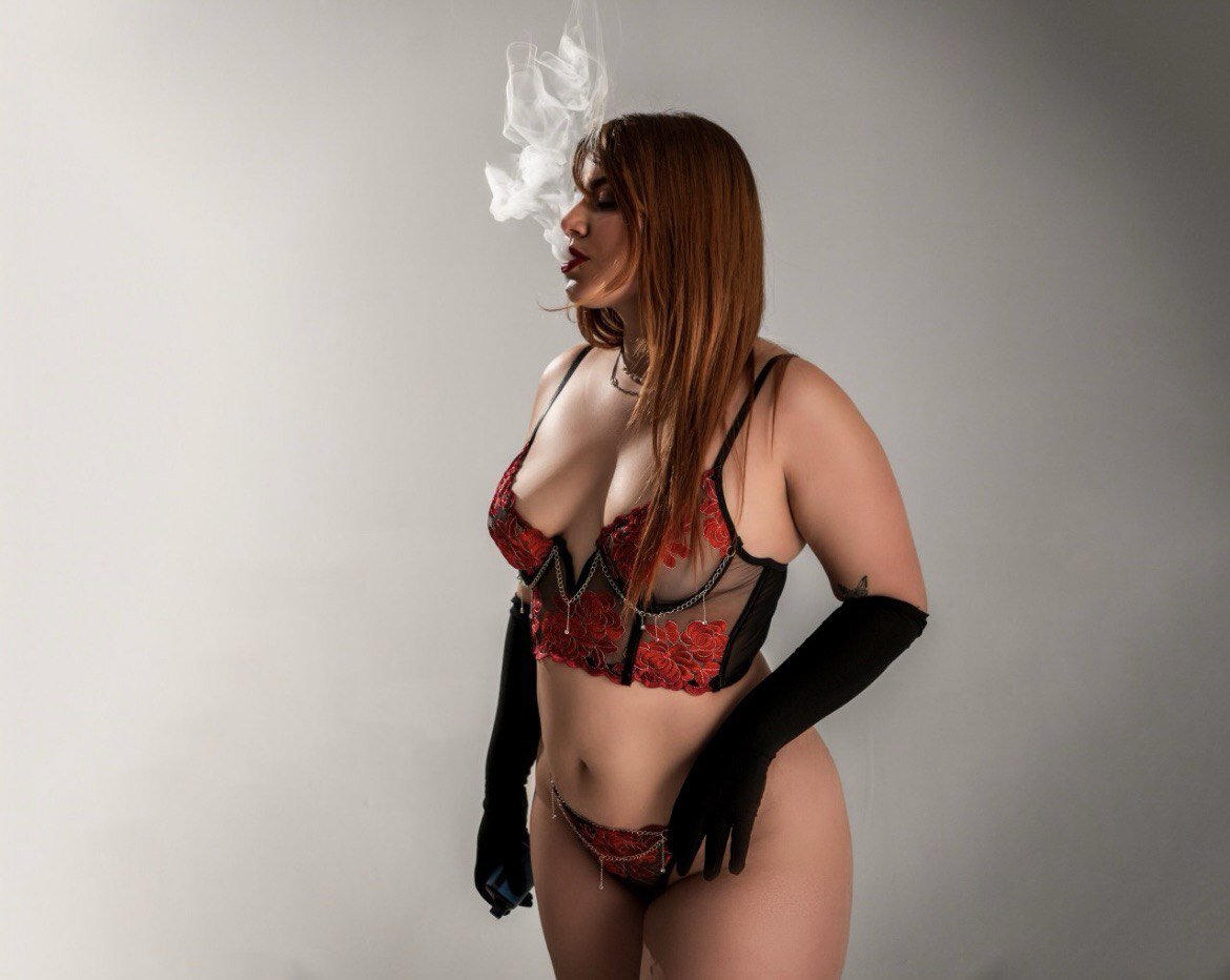 XXX Porn Photo of Nude ari_rouse_ 8