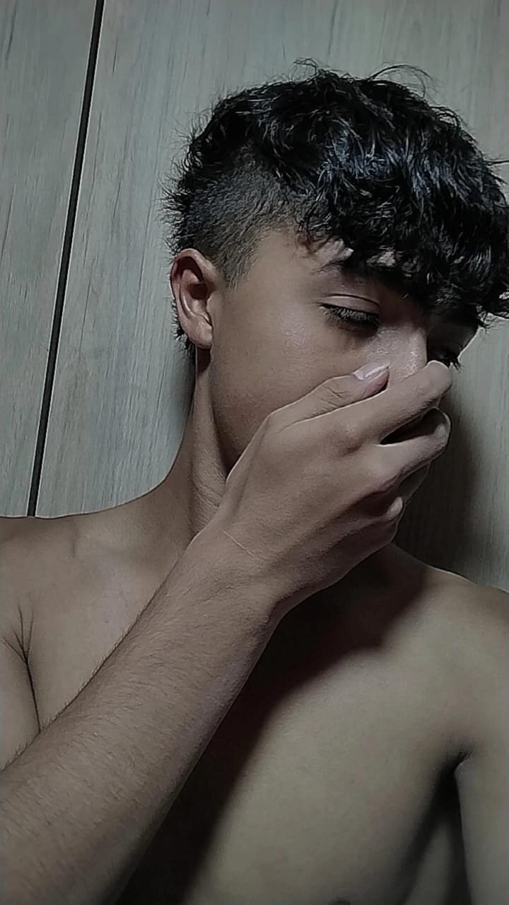 XXX Porn Photo of Nude OliverTwink_nom 3