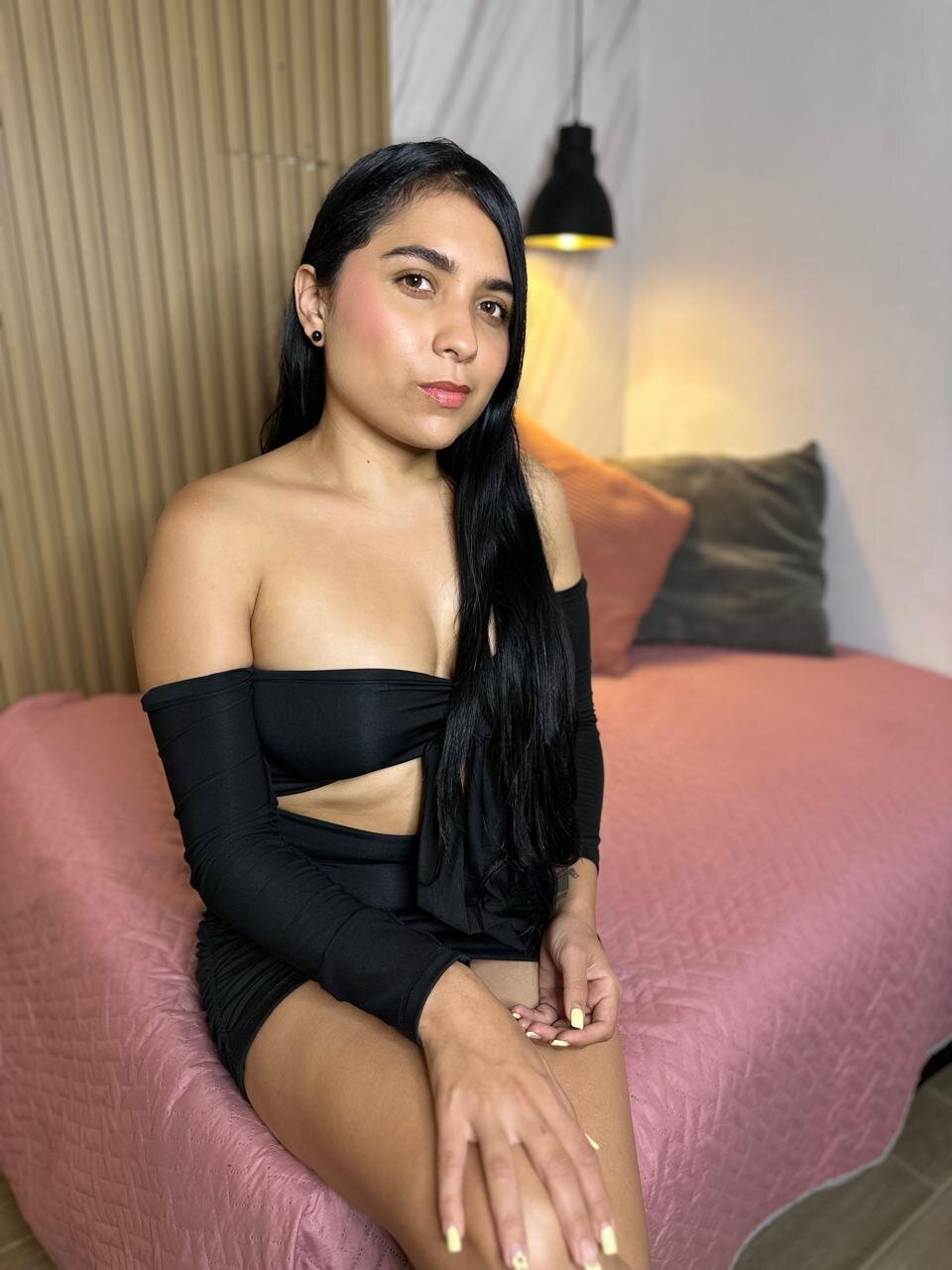 XXX Porn Photo of Nude kahory_bueno 2
